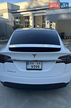 Внедорожник / Кроссовер Tesla Model X 2016 в 