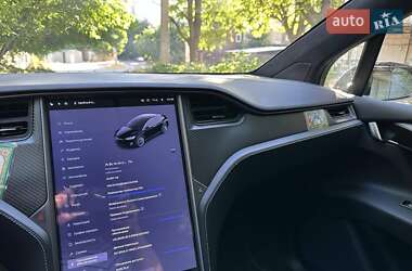 Позашляховик / Кросовер Tesla Model X 2020 в 