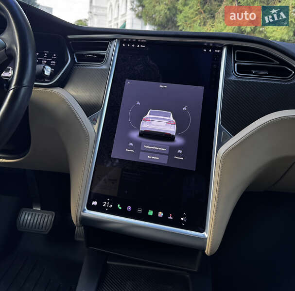 Позашляховик / Кросовер Tesla Model X 2016 в Одесі фото 31 Позашляховик / Кросовер Tesla Model X 2016 в Одесі