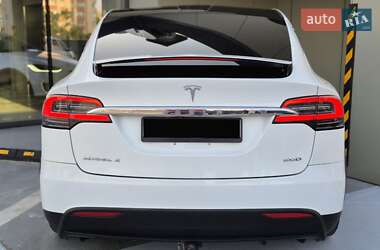 Внедорожник / Кроссовер Tesla Model X 2018 в 