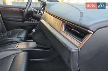 Внедорожник / Кроссовер Tesla Model X 2018 в 