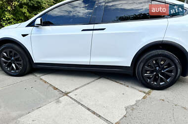 Позашляховик / Кросовер Tesla Model X 2021 в 