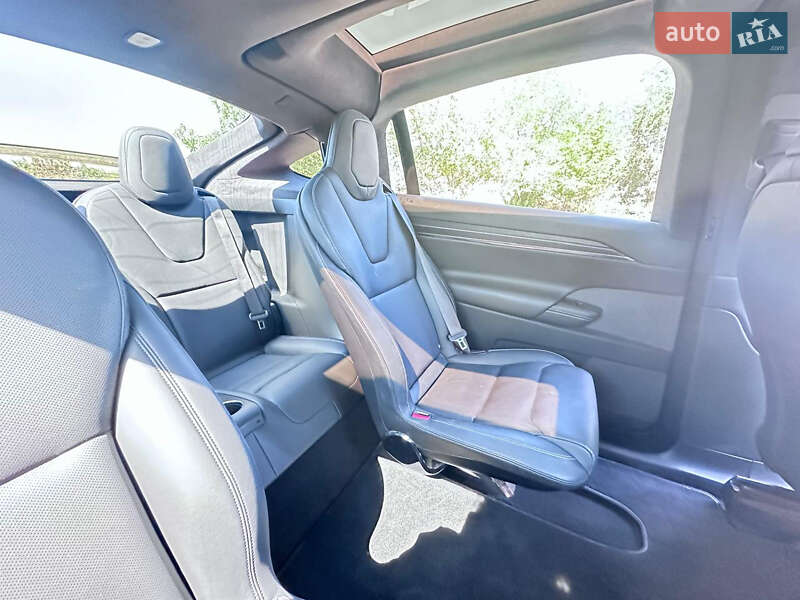 Внедорожник / Кроссовер Tesla Model X 2022 в Южном