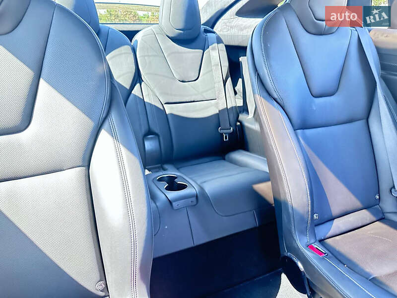 Внедорожник / Кроссовер Tesla Model X 2022 в Южном
