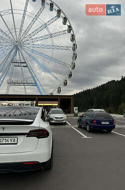 Позашляховик / Кросовер Tesla Model X 2022 в 