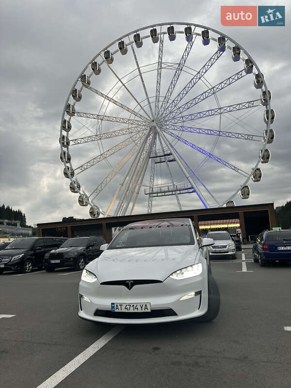 Позашляховик / Кросовер Tesla Model X 2022 в Косові