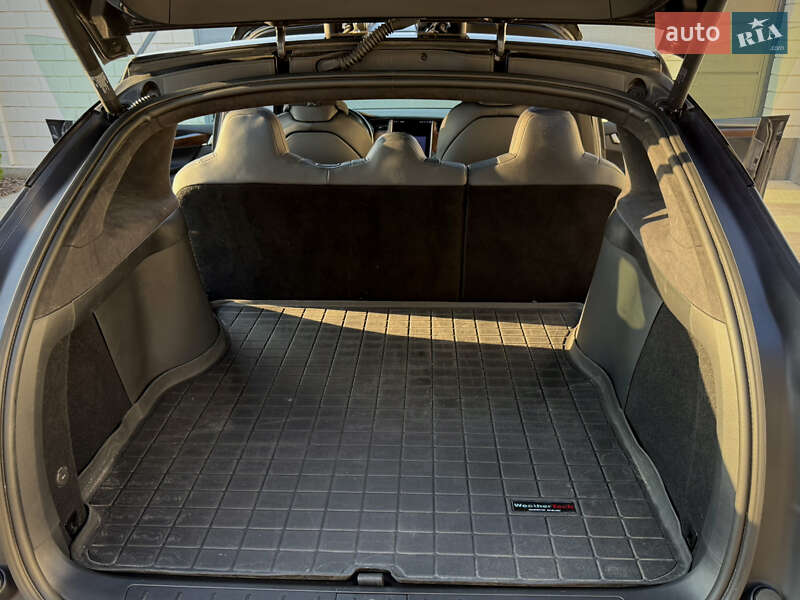 Позашляховик / Кросовер Tesla Model X 2020 в Одесі фото 21 Позашляховик / Кросовер Tesla Model X 2020 в Одесі