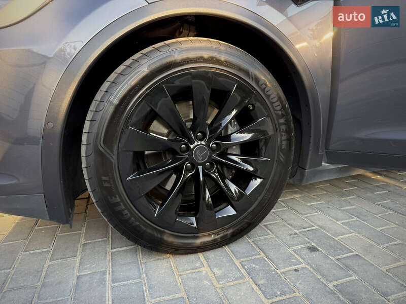 Позашляховик / Кросовер Tesla Model X 2020 в Одесі фото 31 Позашляховик / Кросовер Tesla Model X 2020 в Одесі