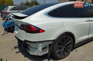 Позашляховик / Кросовер Tesla Model X 2019 в 