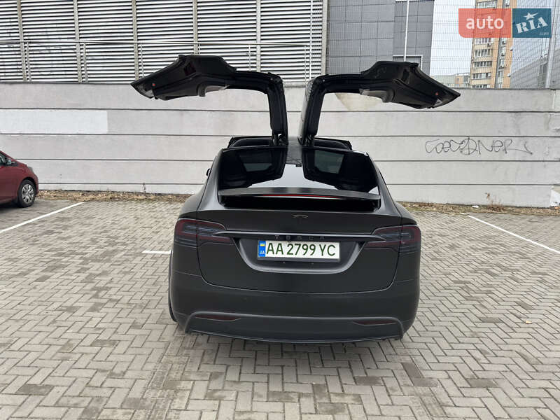 Позашляховик / Кросовер Tesla Model X 2017 в Києві фото 6 Позашляховик / Кросовер Tesla Model X 2017 в Києві