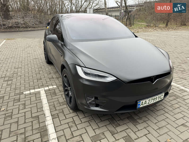 Позашляховик / Кросовер Tesla Model X 2017 в Києві фото 18 Позашляховик / Кросовер Tesla Model X 2017 в Києві