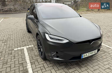 Внедорожник / Кроссовер Tesla Model X 2017 в 
