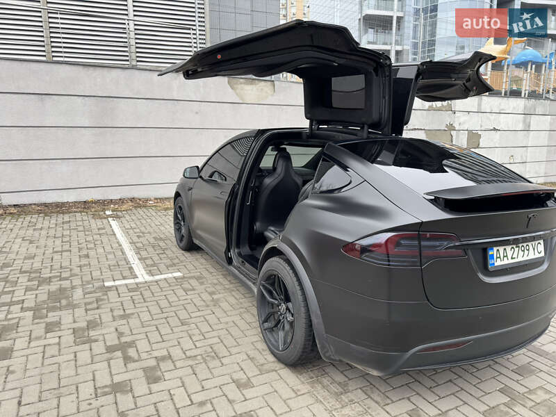 Позашляховик / Кросовер Tesla Model X 2017 в Києві фото 20 Позашляховик / Кросовер Tesla Model X 2017 в Києві