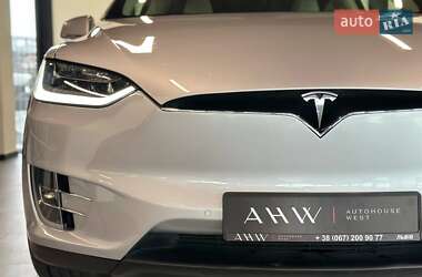 Внедорожник / Кроссовер Tesla Model X 2018 в 