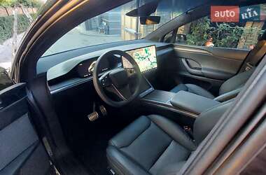 Позашляховик / Кросовер Tesla Model X 2024 в 