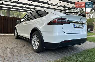 Позашляховик / Кросовер Tesla Model X 2017 в 