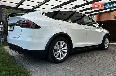 Позашляховик / Кросовер Tesla Model X 2017 в Києві