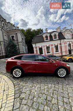 Внедорожник / Кроссовер Tesla Model X 2016 в 