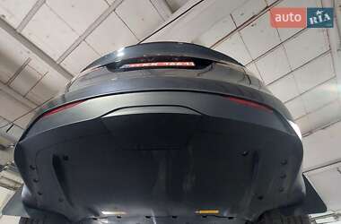 Позашляховик / Кросовер Tesla Model X 2024 в 