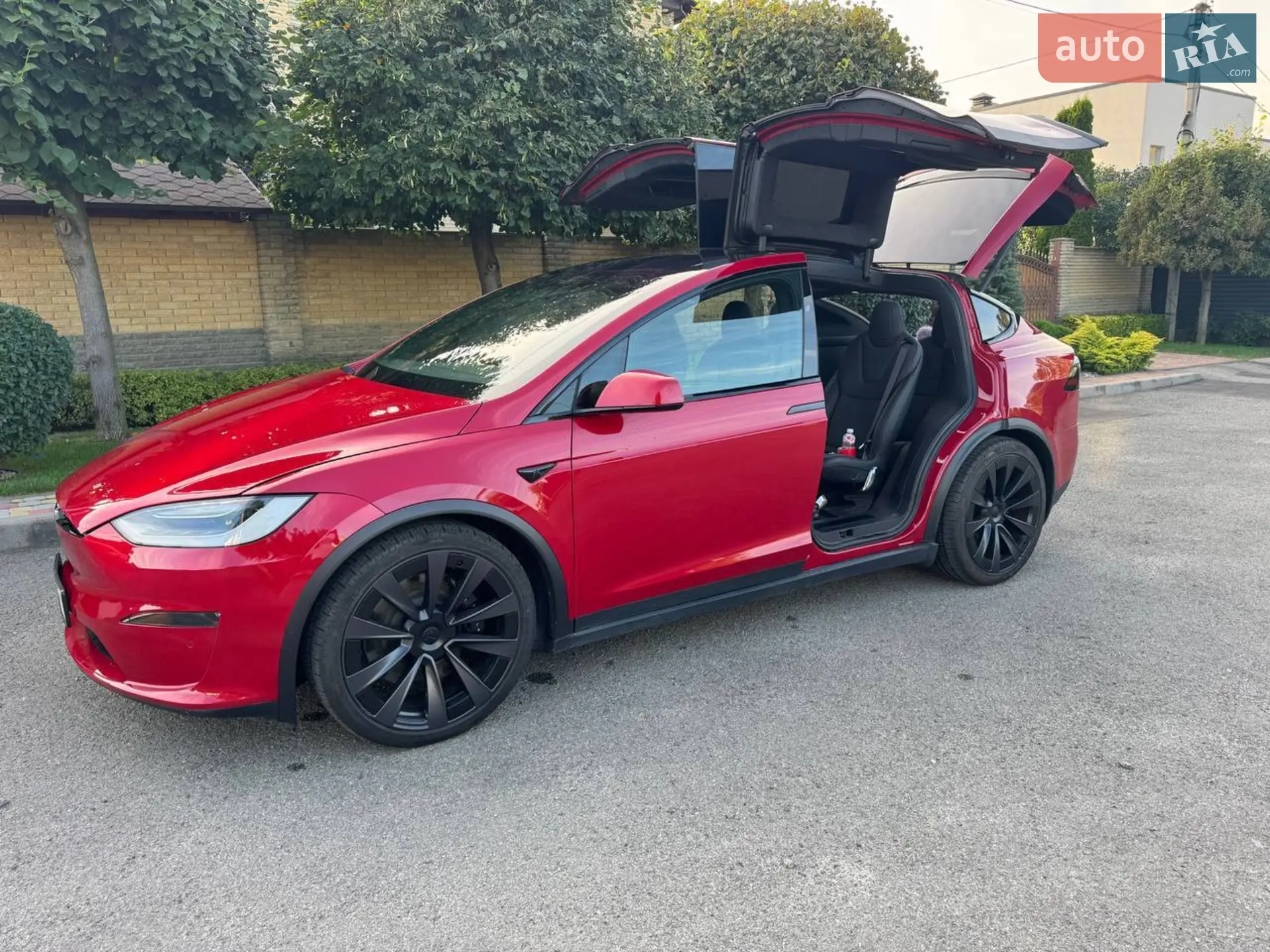 2022 Tesla Model X - фото 1