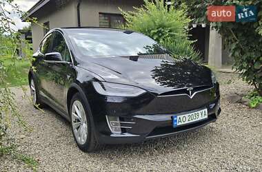 Внедорожник / Кроссовер Tesla Model X 2019 в 