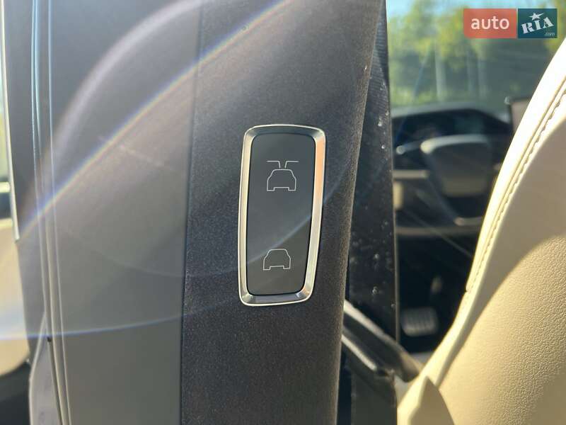 Позашляховик / Кросовер Tesla Model X 2021 в Харкові