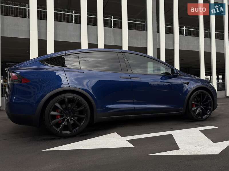 Позашляховик / Кросовер Tesla Model X 2020 в Києві