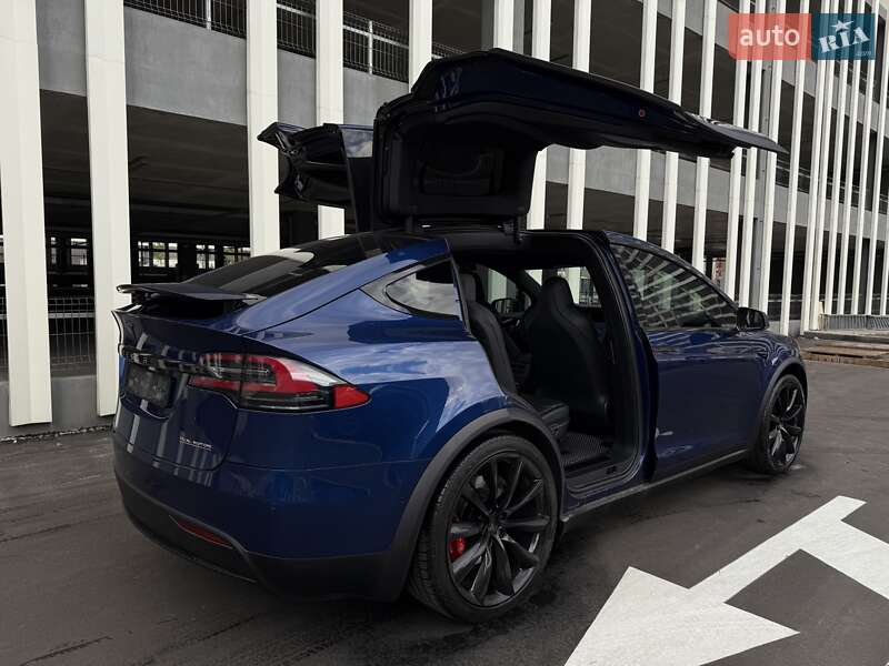 Позашляховик / Кросовер Tesla Model X 2020 в Києві