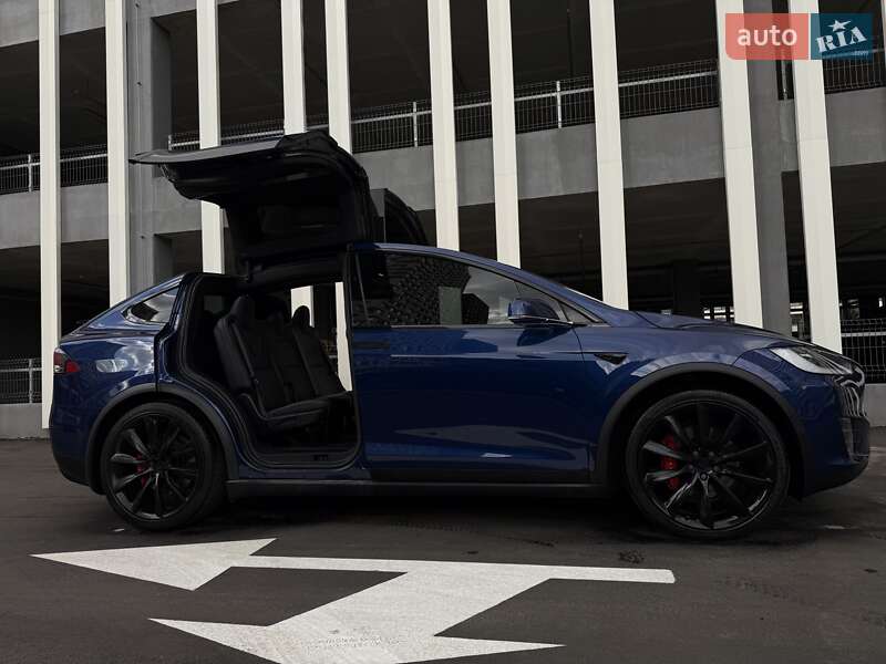 Позашляховик / Кросовер Tesla Model X 2020 в Києві