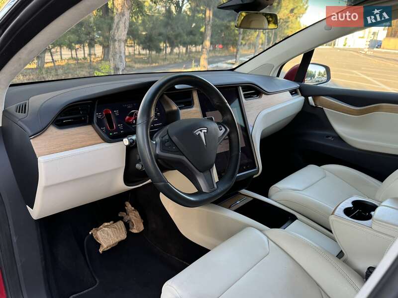 Позашляховик / Кросовер Tesla Model X 2018 в Одесі