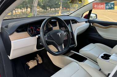 Позашляховик / Кросовер Tesla Model X 2018 в 