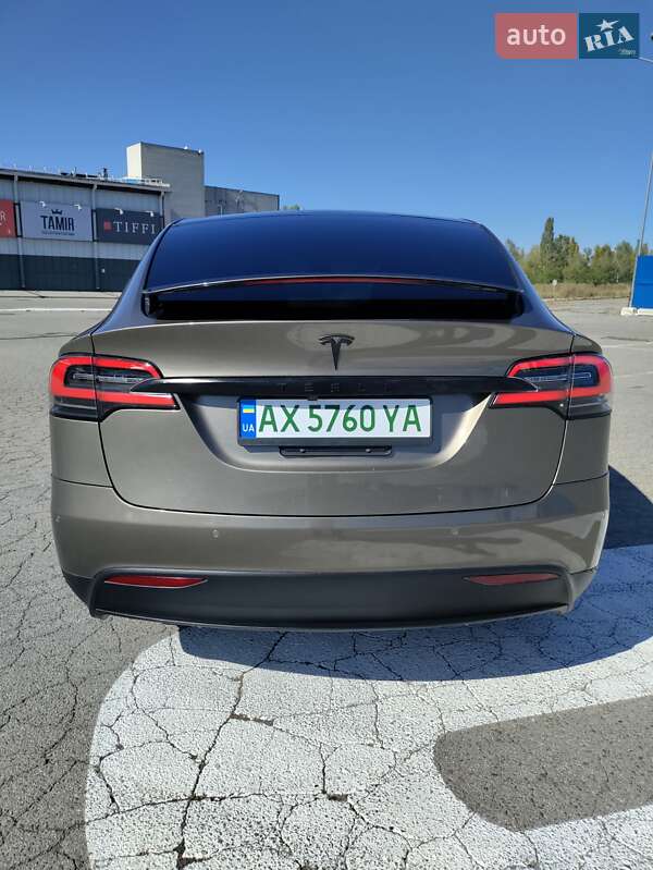 Позашляховик / Кросовер Tesla Model X 2016 в Харкові