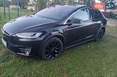 Позашляховик / Кросовер Tesla Model X 2018 в 