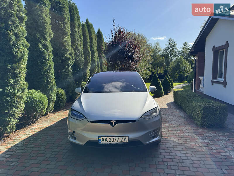 Позашляховик / Кросовер Tesla Model X 2018 в Києві