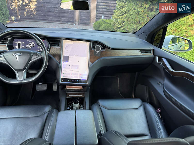 Позашляховик / Кросовер Tesla Model X 2018 в Києві