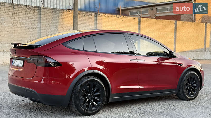 Внедорожник / Кроссовер Tesla Model X 2017 в Ровно