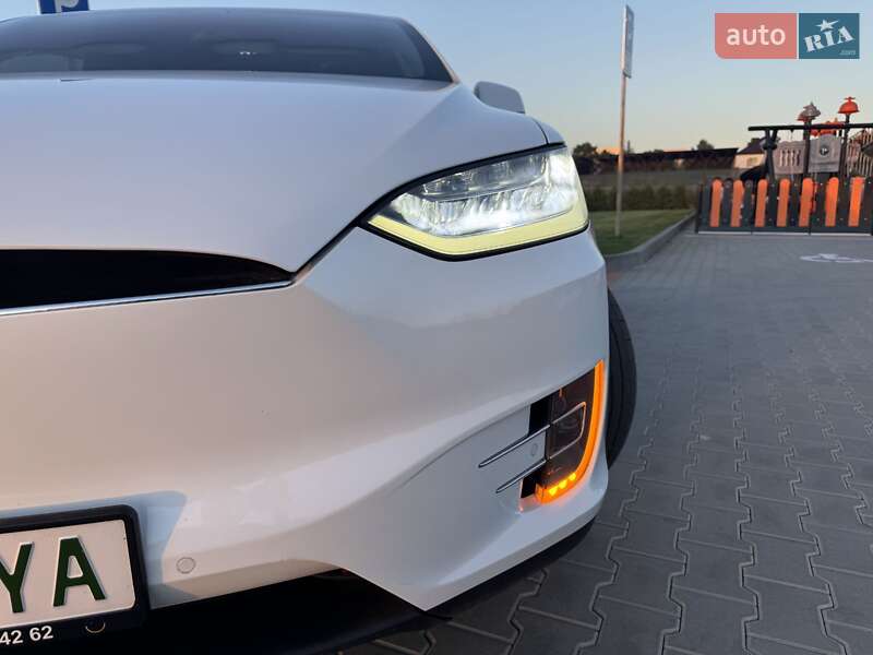 Внедорожник / Кроссовер Tesla Model X 2018 в Виннице