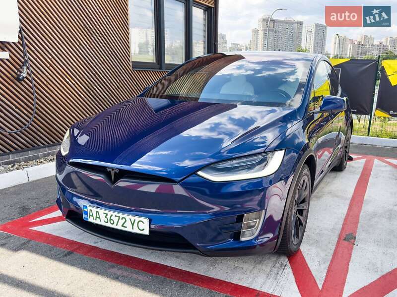 Позашляховик / Кросовер Tesla Model X 2019 в Києві фото 4 Позашляховик / Кросовер Tesla Model X 2019 в Києві