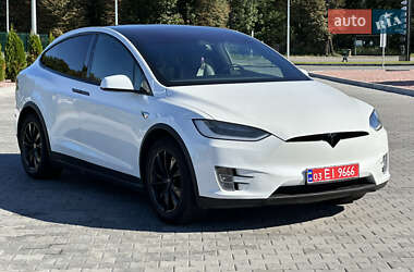 Внедорожник / Кроссовер Tesla Model X 2016 в 