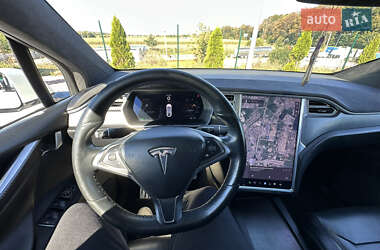 Внедорожник / Кроссовер Tesla Model X 2016 в 