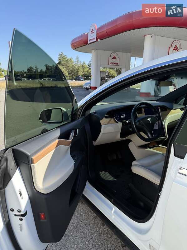 Позашляховик / Кросовер Tesla Model X 2020 в Дніпрі