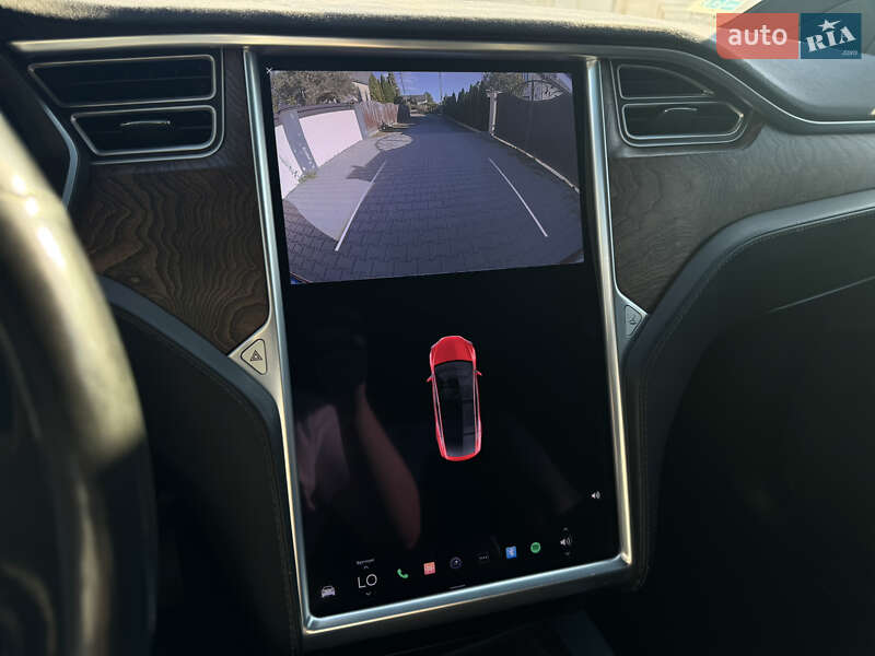 Позашляховик / Кросовер Tesla Model X 2017 в Львові