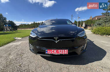 Внедорожник / Кроссовер Tesla Model X 2018 в 