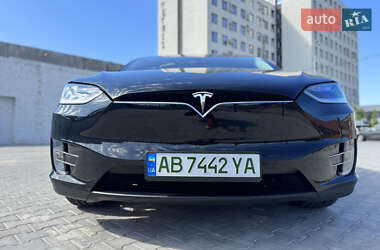 Внедорожник / Кроссовер Tesla Model X 2017 в 