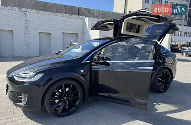 Внедорожник / Кроссовер Tesla Model X 2017 в 