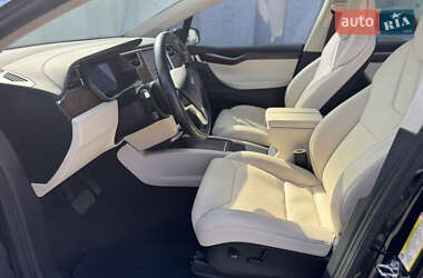 Внедорожник / Кроссовер Tesla Model X 2017 в 