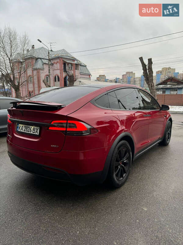 Позашляховик / Кросовер Tesla Model X 2018 в Києві