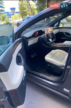 Внедорожник / Кроссовер Tesla Model X 2022 в 