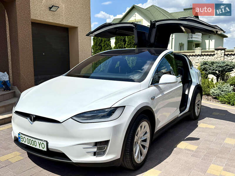 Внедорожник / Кроссовер Tesla Model X 2017 в Тернополе