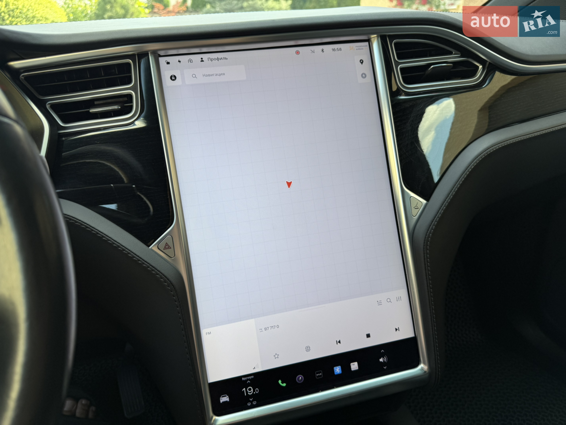 2017 Tesla Model X - мініатюра 42